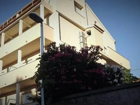 Appealing 8 Sleeps 3 Guests דירה ספליט